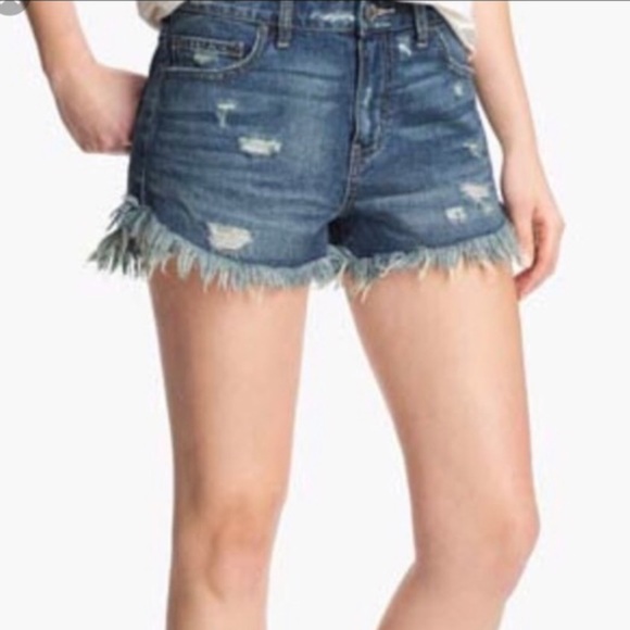 Free People Dolphin Hem Distressed Jean Shorts Size 25 - Picture 2 of 12